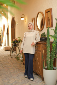 Fırfır Detay Taşlı Tunik Krem