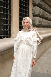 Fırfırı Taş İşlemeli Takım Beyaz