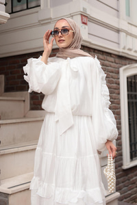 Fırfrı Detaylı Takım Beyaz