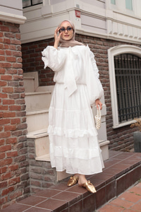 Fırfrı Detaylı Takım Beyaz