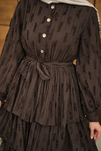 Fisto Volanlı Kemer Detay Elbise Kahverengi