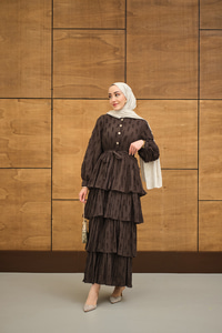 Fisto Volanlı Kemer Detay Elbise Kahverengi