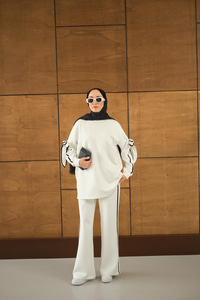 Fiyonk Detaylı İkili Takım Beyaz