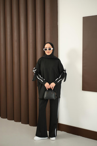 Fiyonk Detaylı İkili Takım Siyah