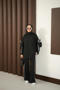 Fiyonk Detaylı İkili Takım Siyah