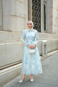 Fiyonk Detaylı Keten Elbise Mavi