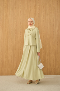 Fiyonk Görünümlü Çift Yaka Takım Su Yeşil