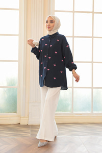 Fiyonk Nakış Detaylı Gömlek Lacivert