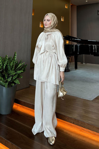 Floş Yaka Bağlamalı Takım Krem