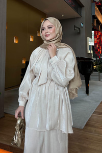 Floş Yaka Bağlamalı Takım Krem