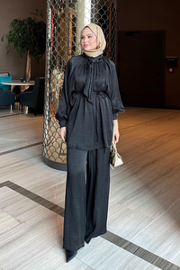 Floş Yaka Bağlamalı Takım Siyah