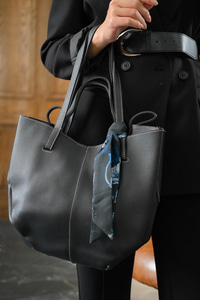 Fular Detay Çanta Siyah