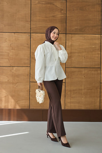 Fular Yaka Detaylı Kısa Gömlek Beyaz