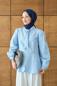 Fular Yaka Detaylı Kısa Gömlek Mavi