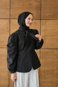 Fular Yaka Detaylı Kısa Gömlek Siyah