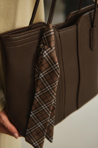 Fularlı Çanta Acı Kahve