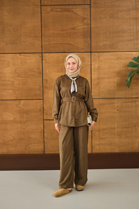 Fularlı Gömlekli Takım Haki Yeşil