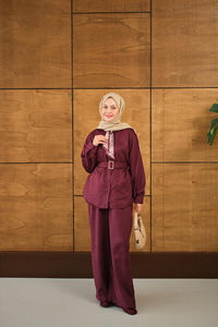 Fularlı Gömlekli Takım Mürdüm