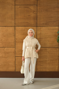 Gabardin Nakışlı Uzun Yelek Ekru