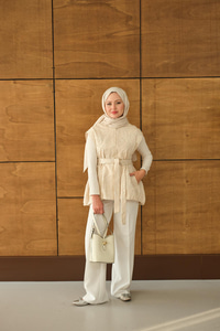 Gabardin Nakışlı Uzun Yelek Ekru