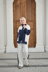 Garni Detaylı Bağcıklı Takım Beyaz