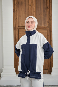 Garni Detaylı Bağcıklı Takım Beyaz