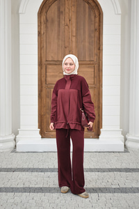 Garni Detaylı Bağcıklı Takım Bordo