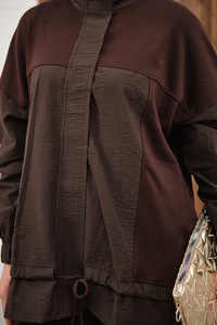 Garni Detaylı Bağcıklı Takım Kahverengi