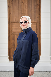 Garni Detaylı Bağcıklı Takım Lacivert