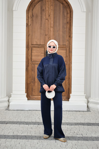 Garni Detaylı Bağcıklı Takım Lacivert