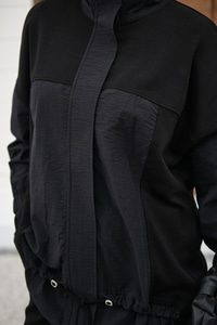 Garni Detaylı Bağcıklı Takım Siyah