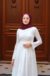 Garnili Asimetrik Elbise Beyaz