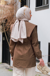 Gemici Yaka Detay Yağmurluk Kahverengi