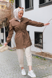 Gemici Yaka Detay Yağmurluk Kahverengi