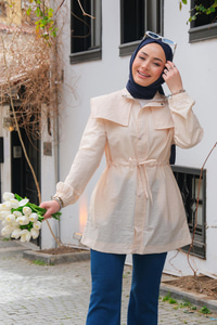 Gemici Yaka Detay Yağmurluk Krem