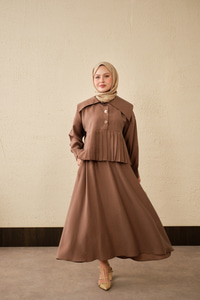 Gemici Yaka Fırfır Detay Takım Kahverengi