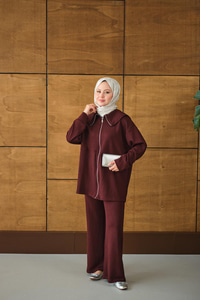 Gemici Yaka Taşlı Takım Bordo