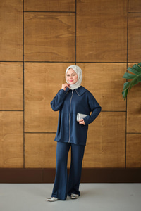 Gemici Yaka Taşlı Takım Lacivert