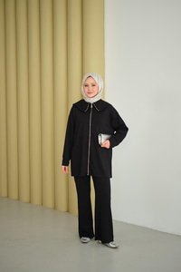 Gemici Yaka Taşlı Takım Siyah