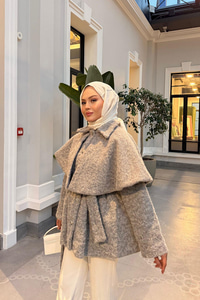 Geniş Yaka Simli Kaşe Ceket Gri