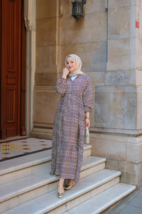 Geometrik Motif Desen Elbise Krem