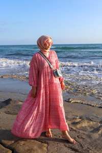 Geometrik Motif Desen Elbise Pembe