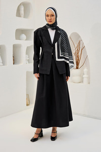 Gizli Cep Ve Önü Pile Detaylı Takım Siyah