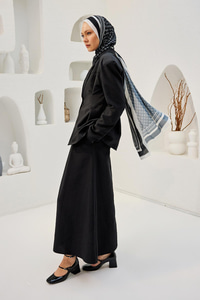 Gizli Cep Ve Önü Pile Detaylı Takım Siyah