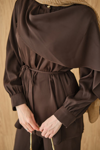 Gizli Düğme Detay Bel Bağlamalı Takım Kahverengi