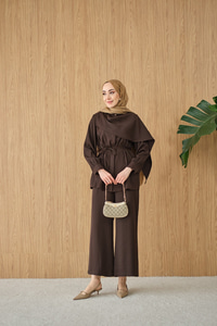 Gizli Düğme Detay Bel Bağlamalı Takım Kahverengi