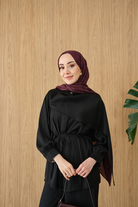 Gizli Düğme Detay Bel Bağlamalı Takım Siyah