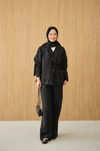 Gizli Düğme Detay V Yaka Takım Siyah