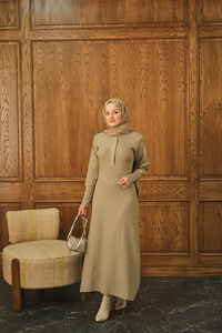 Gizli Düğme Detaylı Elbise Vizon