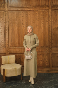 Gizli Düğme Detaylı Elbise Vizon